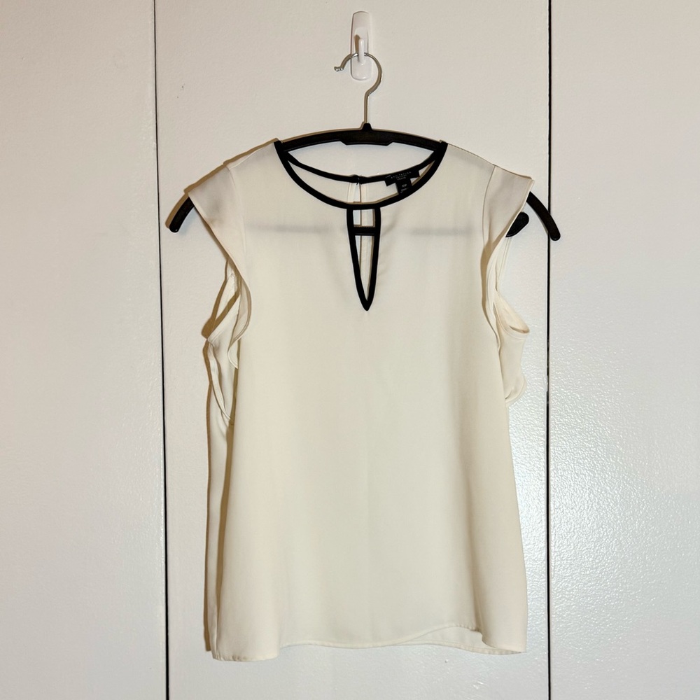 LIKE NEW | Ann Taylor Petite Short Ruffle Sleeve Cream & Black Bloucr for Work